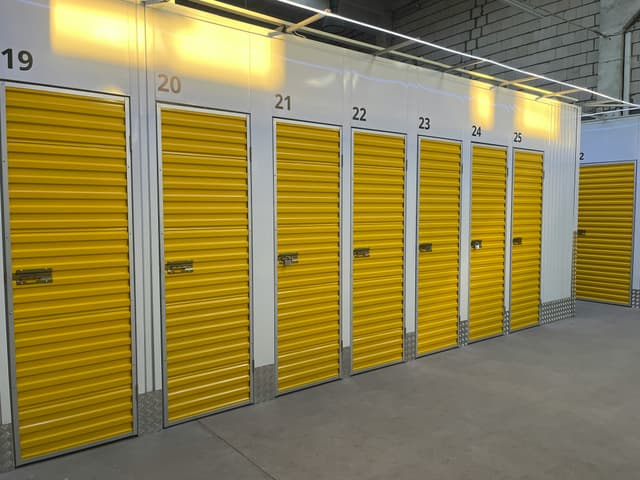 Indoor self-storage facility with numbered units