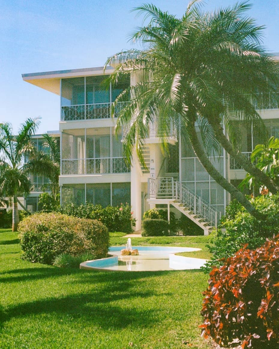 Multifamily apartment construction project in South Florida